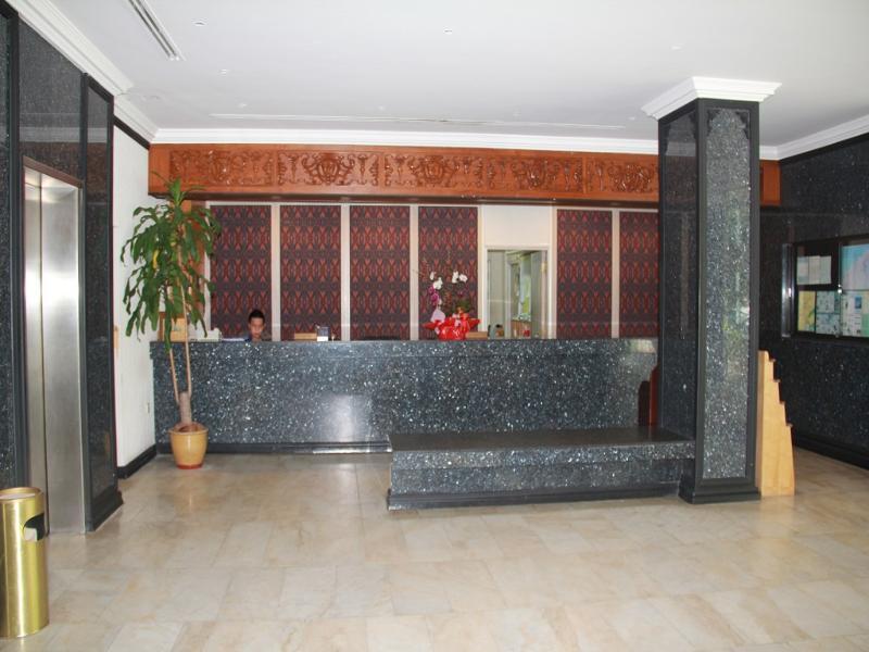 Terrace Hotel Μπαντάρ Σερί Μπεγκαβάν Εξωτερικό φωτογραφία