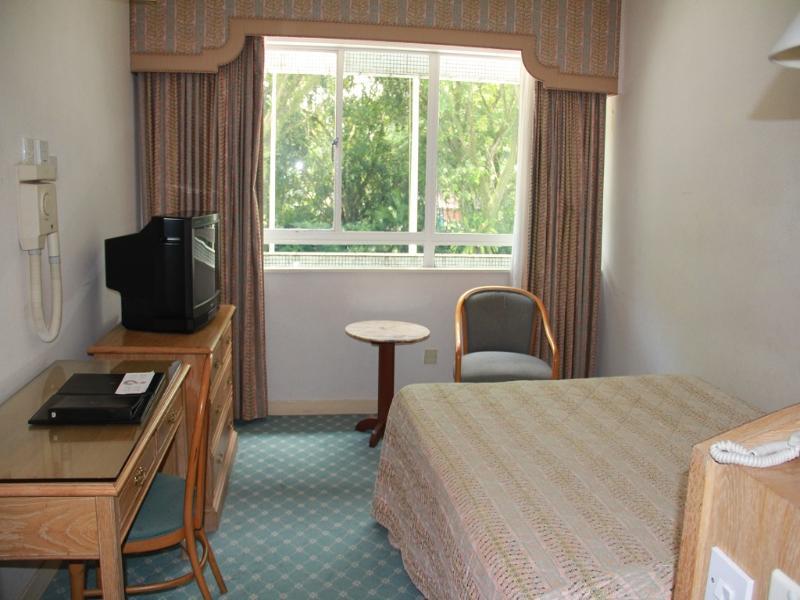 Terrace Hotel Μπαντάρ Σερί Μπεγκαβάν Εξωτερικό φωτογραφία