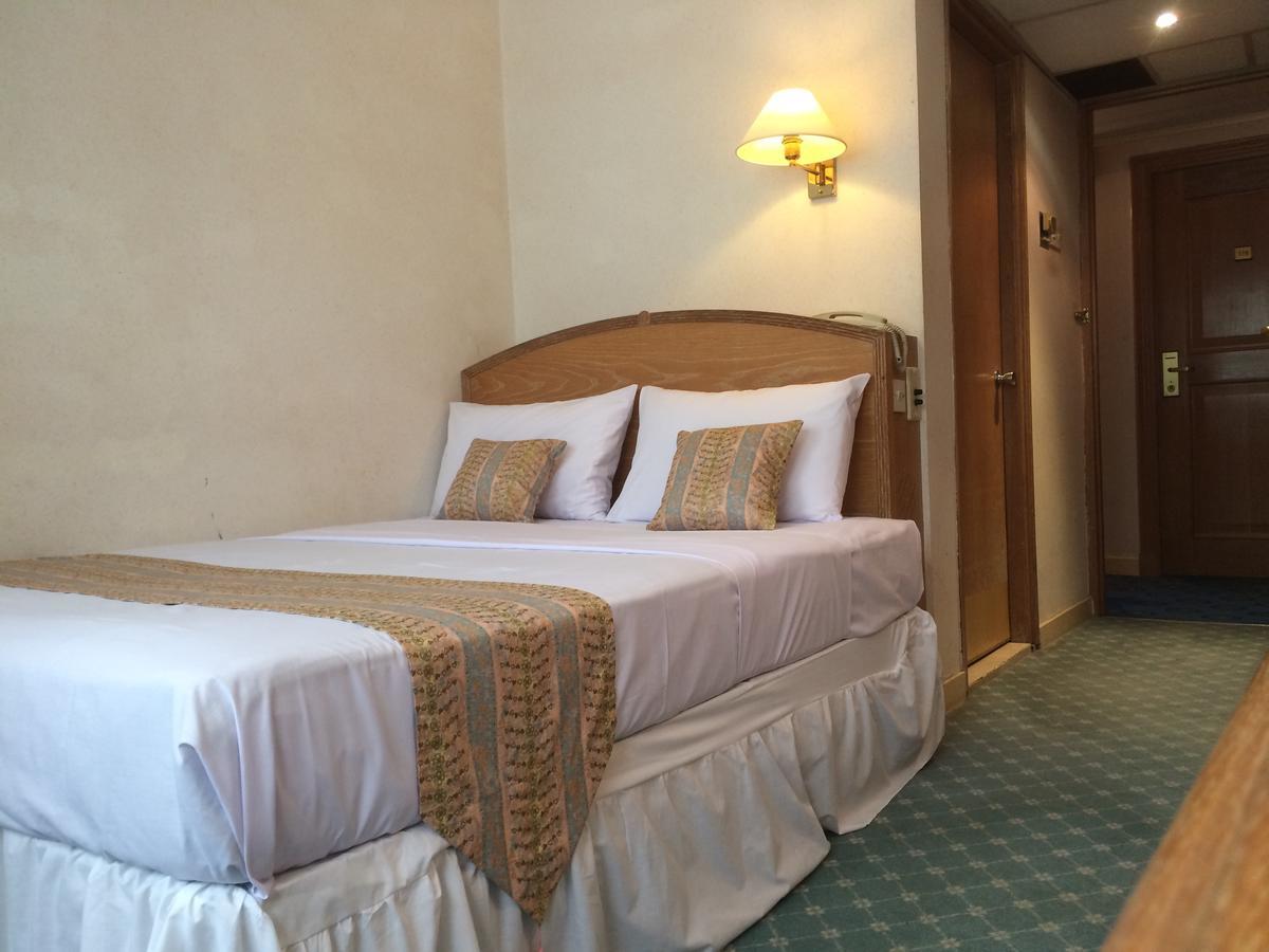 Terrace Hotel Μπαντάρ Σερί Μπεγκαβάν Εξωτερικό φωτογραφία