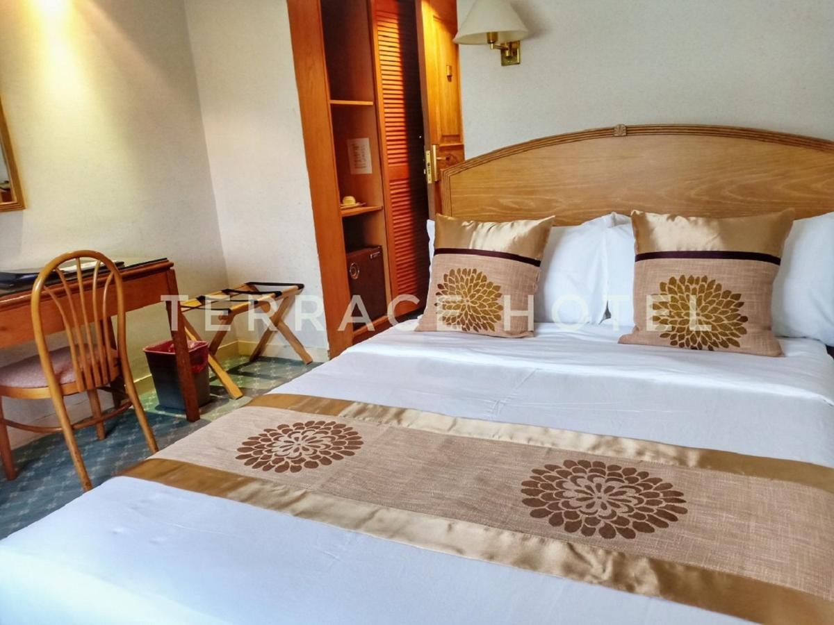 Terrace Hotel Μπαντάρ Σερί Μπεγκαβάν Εξωτερικό φωτογραφία